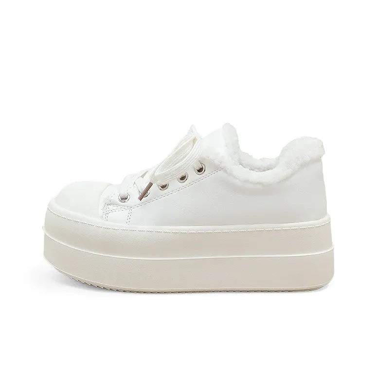 A Poinsettia Princess Skateboard Shoes Women's-9