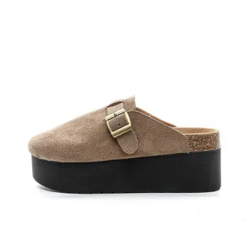 A Poinsettia Princess Wrap toe Slippers Women's