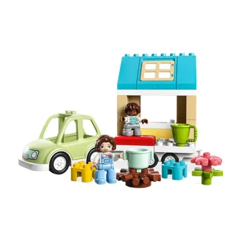 LEGO Family House On Wheels Building Blocks 10986