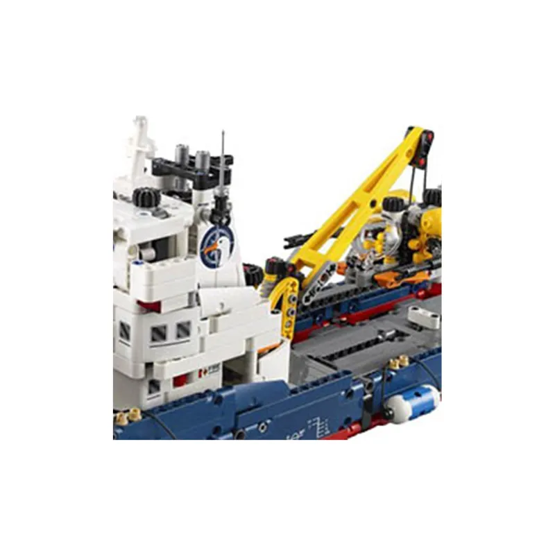 LEGO Technology Mechanical Set Ocean Exploration Ship Building Blocks 1001 2000pcs 42064-2