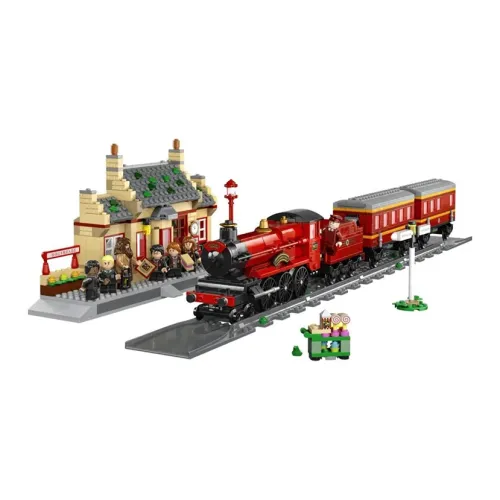 LEGO Hogwarts Express Train Set With Hogsmeade Station Building Blocks 76423