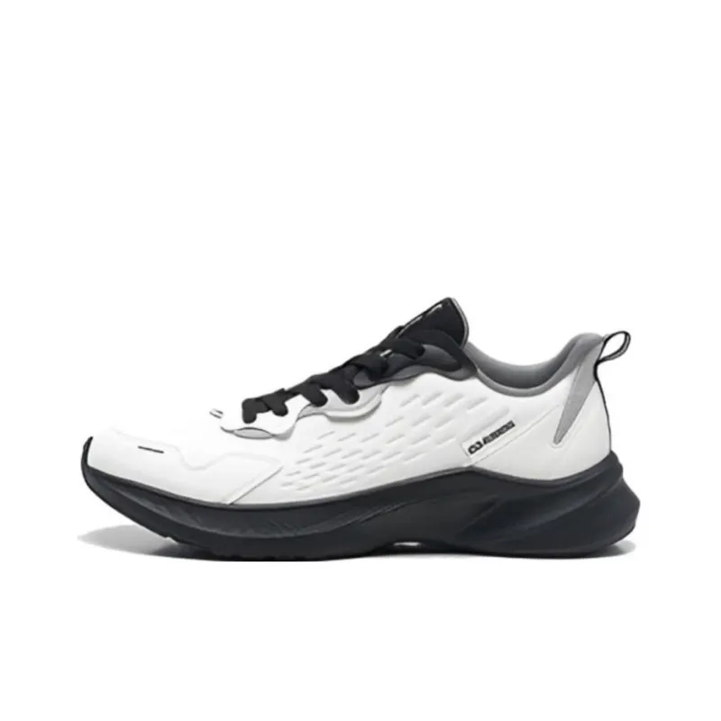 QIAODAN Cushioning Wear-Resistant Low-Top Running Shoes Men's White Black-0