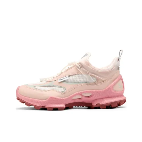 Ecco Striding C Low-Top Hiking Shoes Women's Pink
