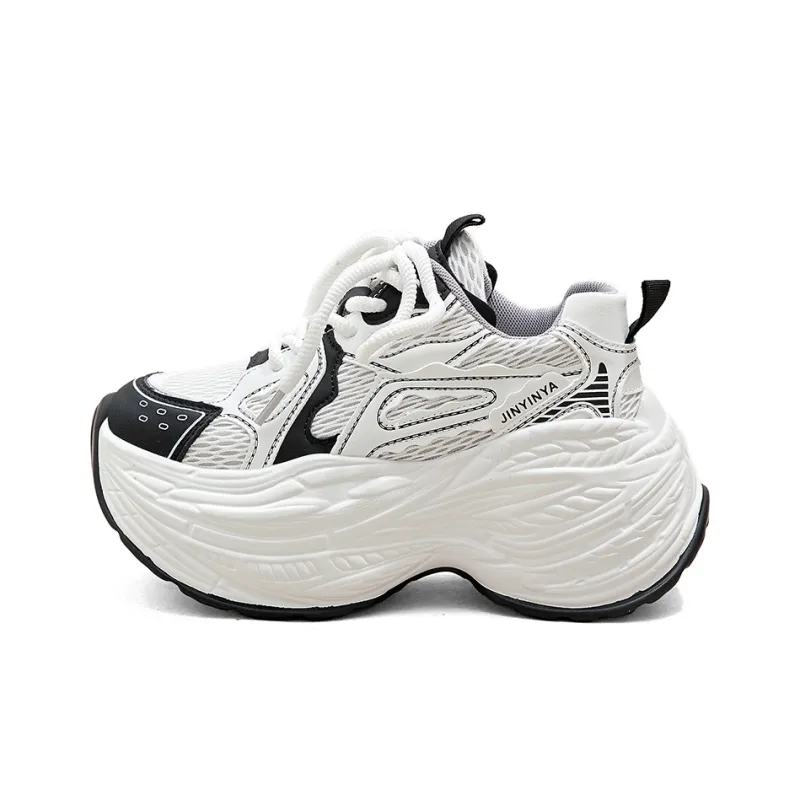 A Poinsettia Princess Low-Top Chunky Sneakers Women's-5