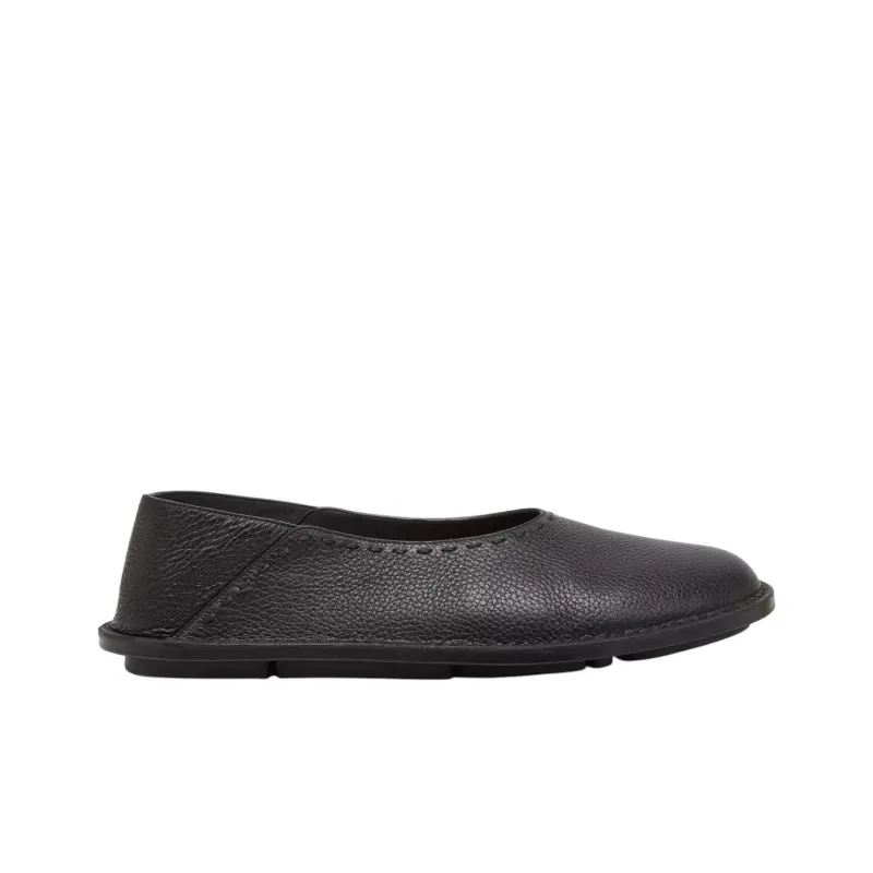 FENDI Slip On Flat Slippers-1