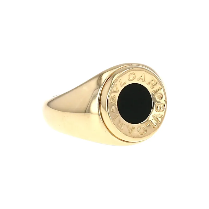 BVLGARI 18kt Yellow Gold Logo engraved Onyx Ring-1