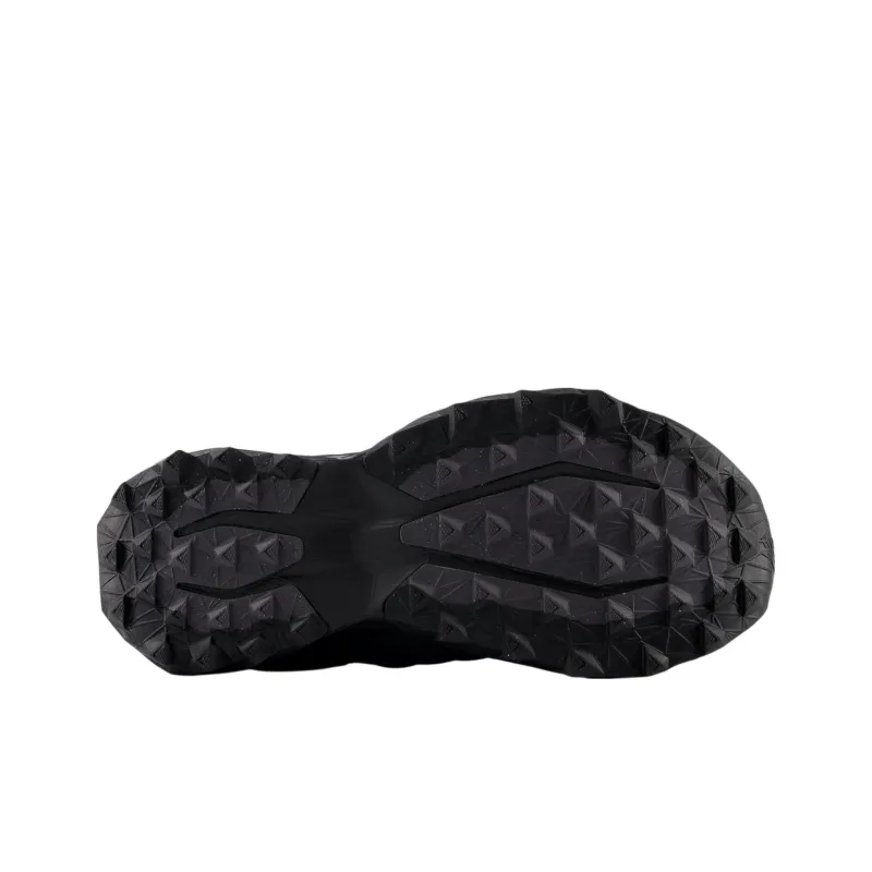 New Balance Tektrel Black Magnet-3