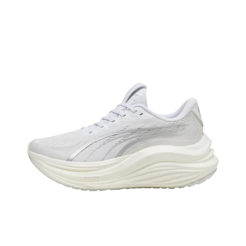 PUMA MagMax NITRO™ Cushioning Breathable Low-Top Running Shoes Women's Silver White-0