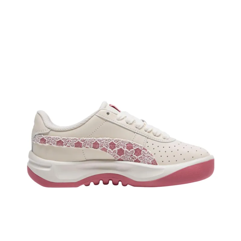 PUMA GV Special Anti-Slip Wear-Resistant Low-Top Casual Shoes Women's Ecru-1