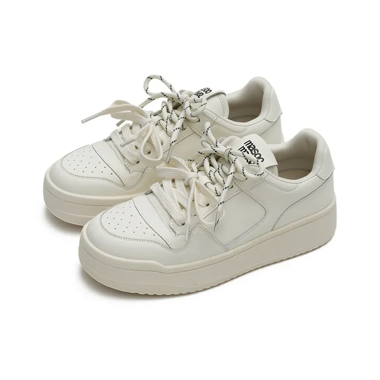 MASOOMAKE Lightweight Low Top Skateboard Shoes Women's-1