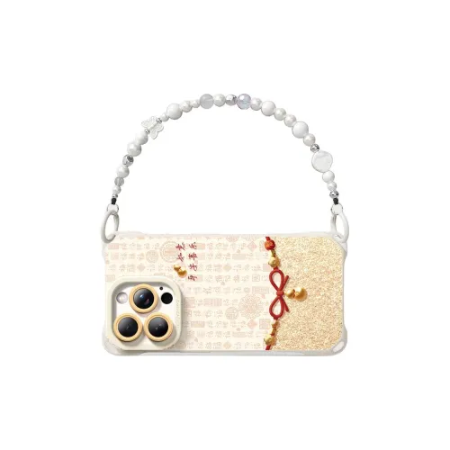 Clutches & Wristlets
