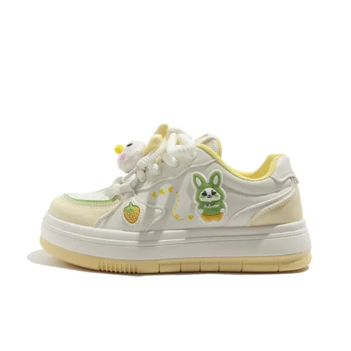 MEAKKEA Abrasion Resistant, Lightweight, And Breathable Low Top Skateboard Shoes Women's