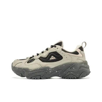 QIAODAN Non slip Wear resistant Shock Absorption Low Top Trail Running Sprint Running Shoes Women's Beige Black