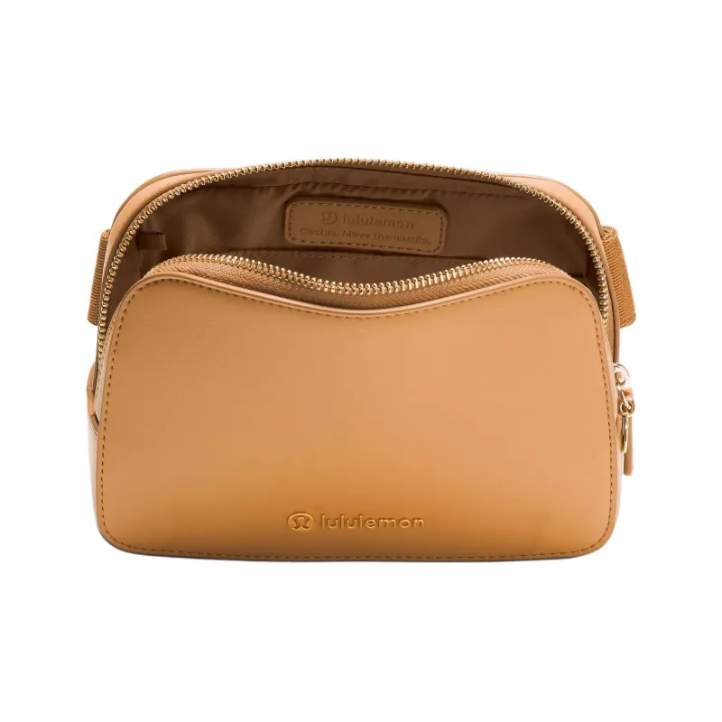 Lululemon Everywhere Leather One Shoulder Crossbody Fanny Pack Men's Chestnut Brown-3