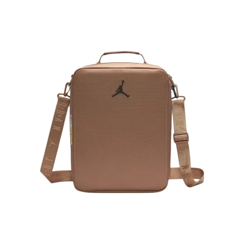 JORDAN The Collectors Shoe Box 13L