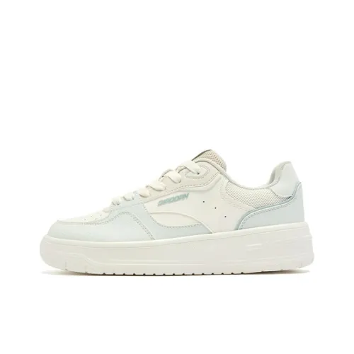 QIAODAN Anti Slip Wear Resistant Low Top Skateboard Shoes Women's White Green