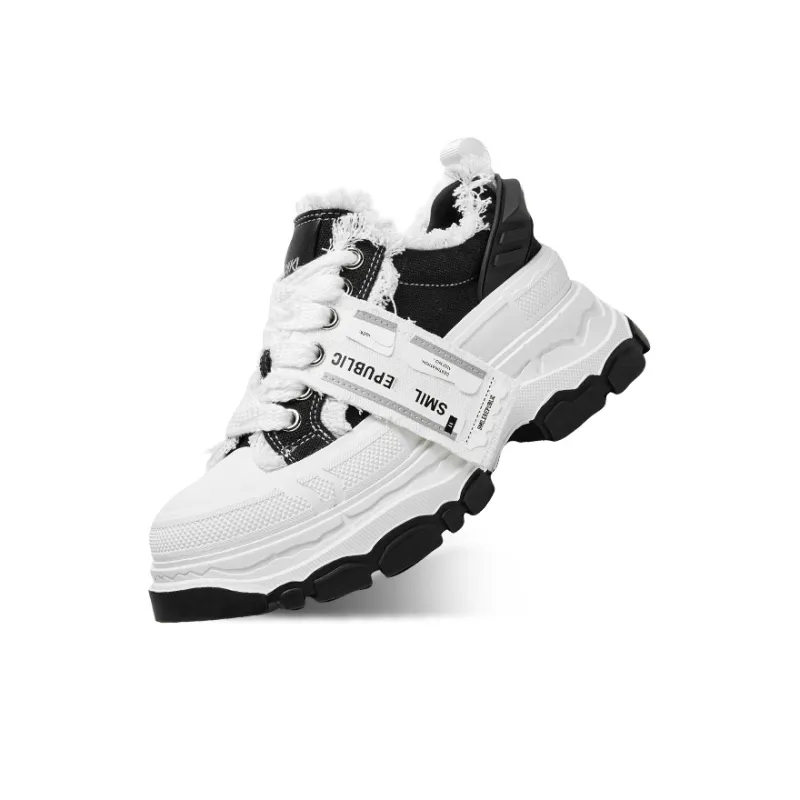 CHERYKALLY Wear-Resistant Breathable Lightweight Height Increasing Low-Top Casual Shoes Women's Raven Black-1