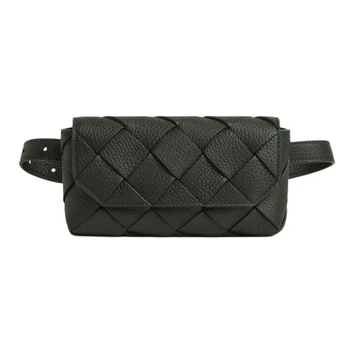 Bottega Veneta Calfskin One Shoulder Crossbody Fanny Pack Men's Black
