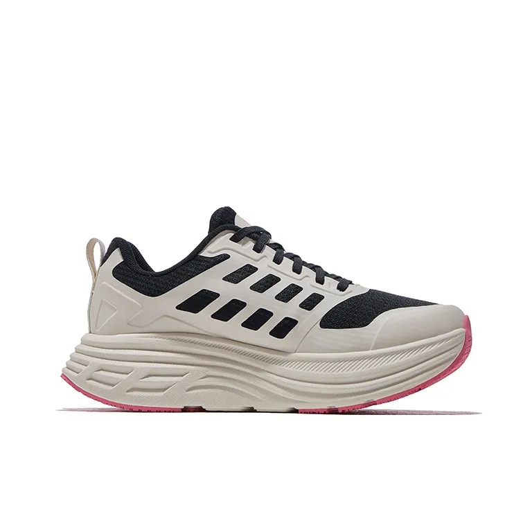 WUGONGSHAN x HOT POTATO Cushioned Slip-Resistant Coverage Low-Top Trekking Shoes Women's Black White-1