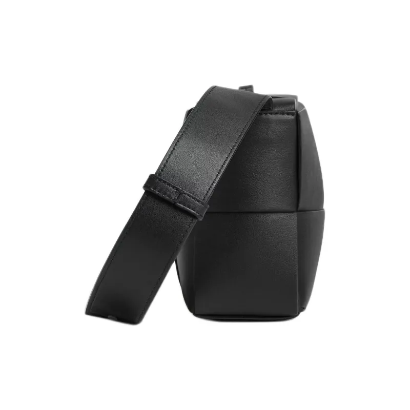 Bottega Veneta ARCO Calfskin Camera Bag, Crossbody Bag, Shoulder Bag Small Size Men's Black-1
