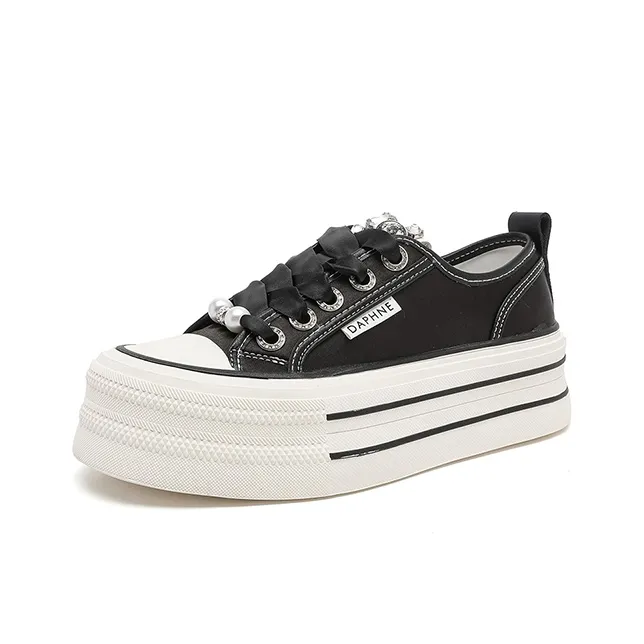 DAPHNE Anti-Slip Wear-Resistant Low-Top Skateboard Shoes Women's-1