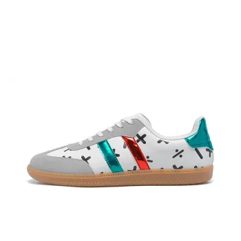 Team Bees Wear Resistant Slip Resistant Lightweight Low Top Skateboard Shoes Unisex White Gray