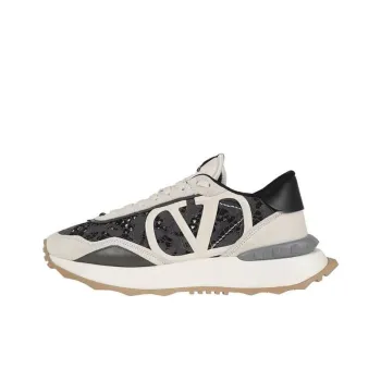 Valentino Low Top Casual Shoes Women's Black White