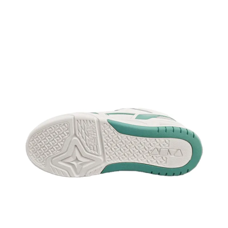 Anta Wear-Resistant Slip-Resistant Coverage Low-Top Skateboard Shoes Women's White Green-3