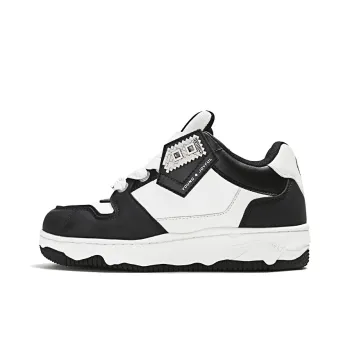 YJ x MKADC Height Increasing Anti Slip And Wear Resistant Low Top Skateboard Shoes Unisex Black White