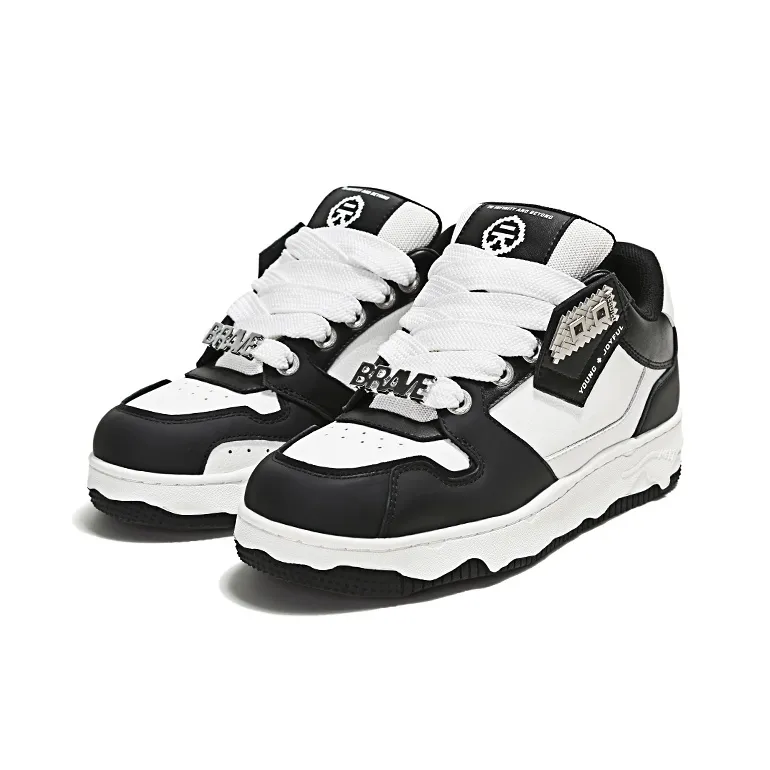 YJ x MKADC Height Increasing Anti-Slip And Wear-Resistant Low-Top Skateboard Shoes Unisex Black White-2