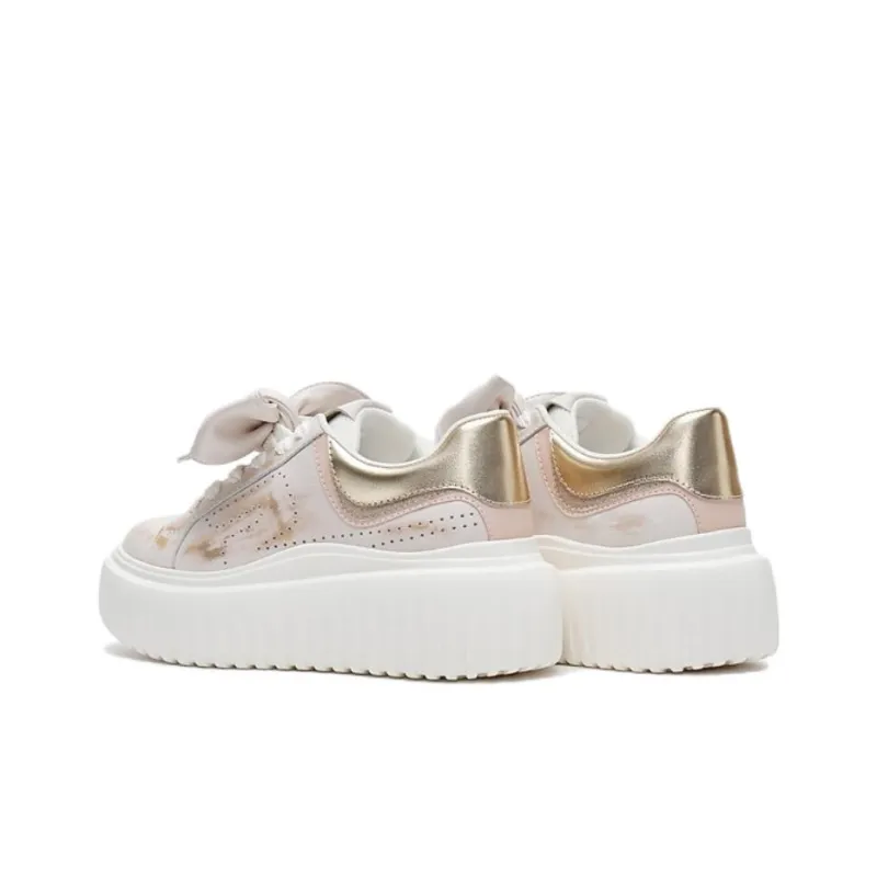 Staccato Butterfly Girlish Slip Resistant Low Top Skateboard Shoes Women's Fairy Pink-3
