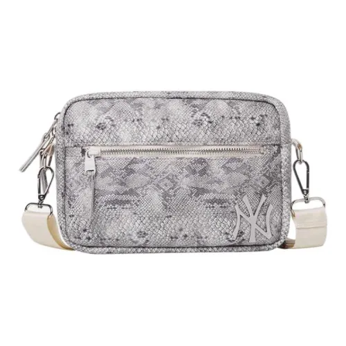 New Era PU Shoulder Bag Crossbody Bag Unisex Ivory White New York Yankees