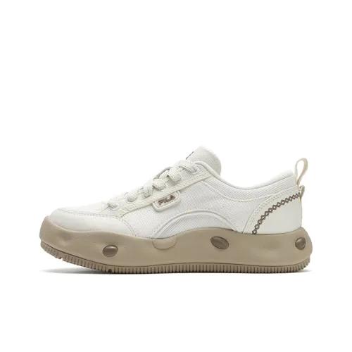 FILA Coverage Support Wear Resistant Breathable Slip Resistant Low Top Casual Shoes Women's Tofu White