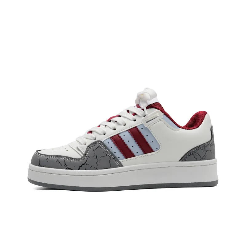 Teddy Bear Collection Coverage Anti Slip And Wear Resistant Low Top Skateboard Shoes Unisex-1