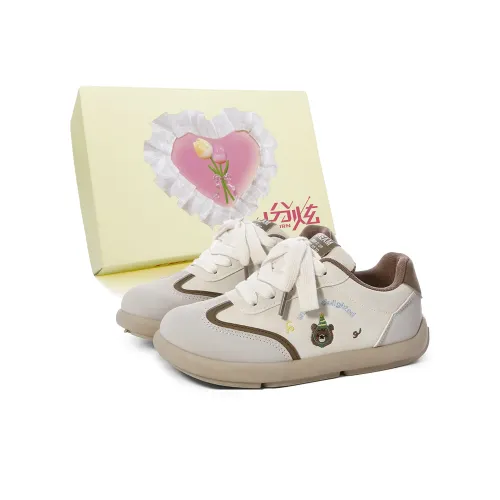 FULLXUAN Low Top Skateboard Shoes Women's Box Included