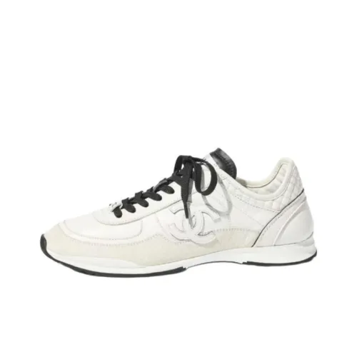 CHANEL 25P Low-Top Casual Shoes Men's White