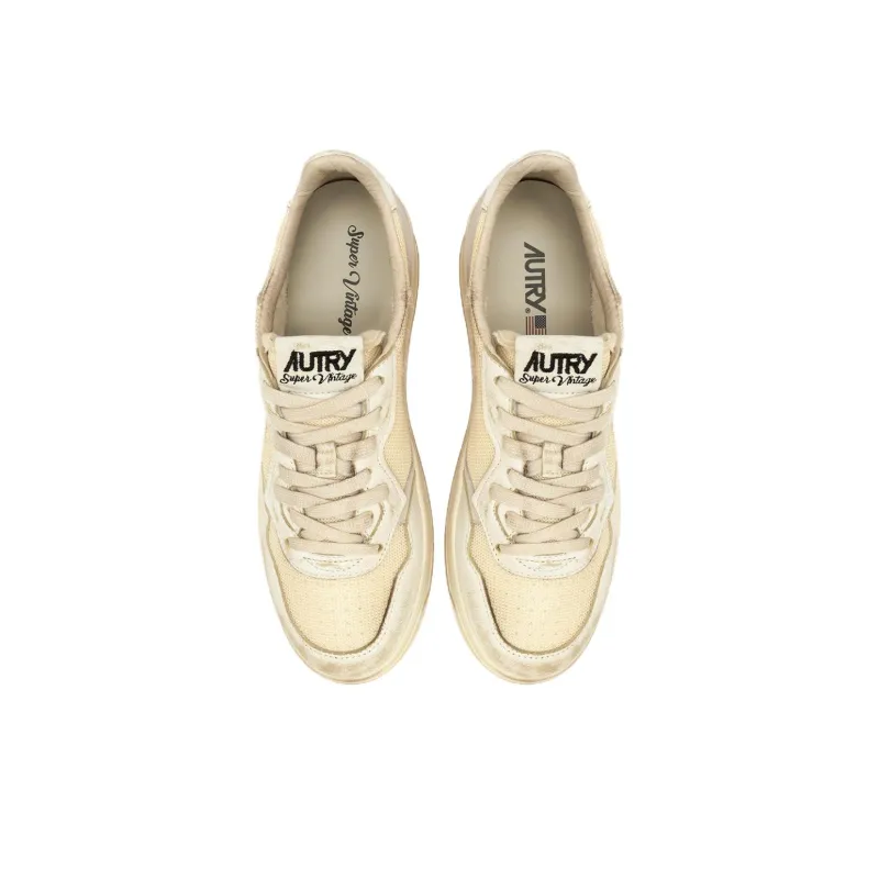 AUTRY Medalist Low-Top Skateboard Shoes Women's Beige-2