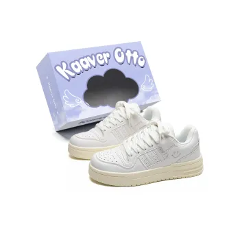 KAAVER OTTO Slip Resistant Lightweight Breathable Low Top Skateboard Shoes Unisex White