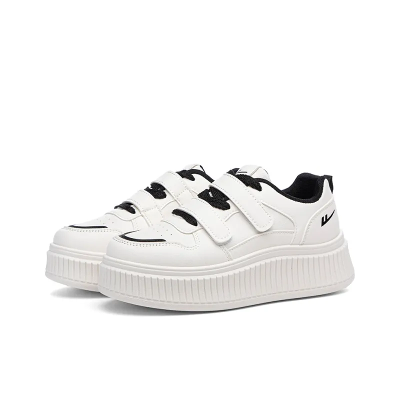 Warrior Non-slip Lightweight Low-Top Skateboard Shoes Women's White Black-2