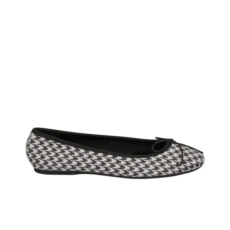 JB MARTIN Romy Casual Single Shoes Women's Black White-1