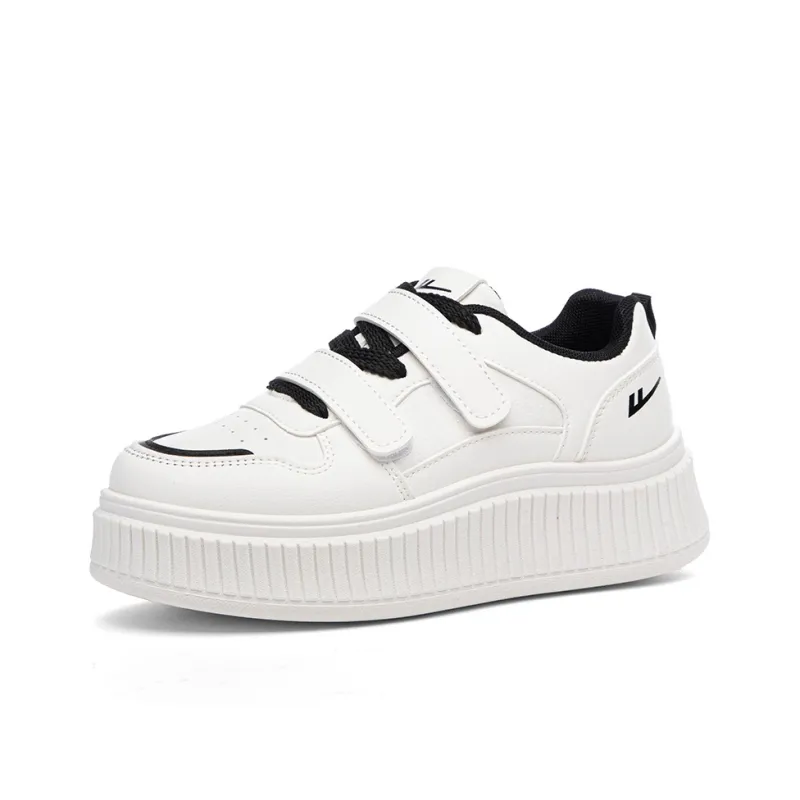 Warrior Non-slip Lightweight Low-Top Skateboard Shoes Women's White Black-1