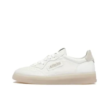 AUTRY Medalist Low Top Skateboard Shoes Women's White