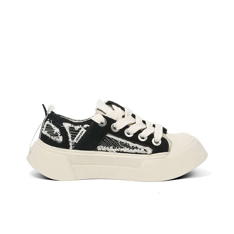 AGE ANGEL MEMENTO Wear-Resistant Height Increasing Slip-Resistant Low-Top Canvas Shoes Unisex Black White-1