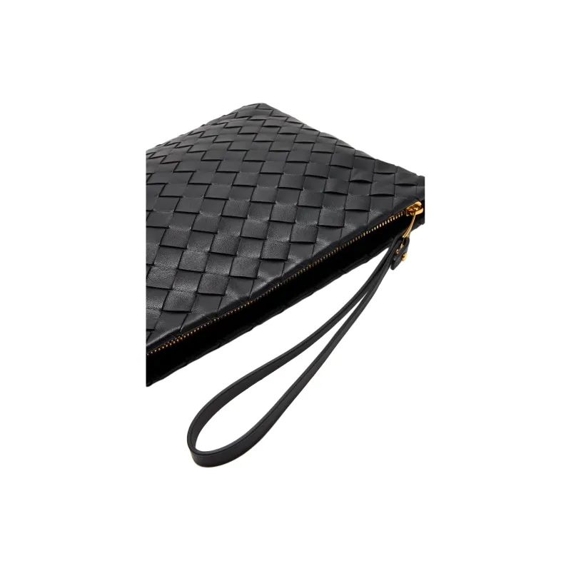 Bottega Veneta Intrecciato Large Pouch-3