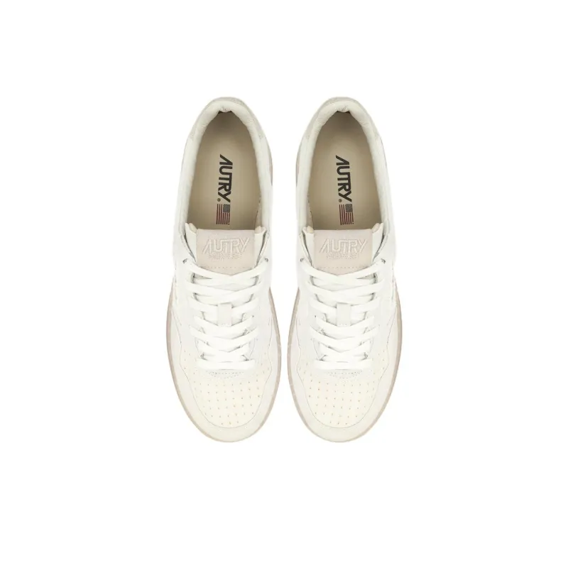AUTRY Medalist Low Top Skateboard Shoes Women's White-2