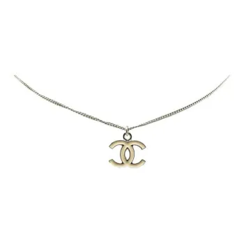 CHANEL 2005 Cc Enamel Pendant Necklace Costume Necklace