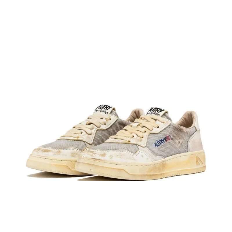 AUTRY Medalist Anti-Slip Wear-Resistant Low-Top Skateboard Shoes Women's Gray White-1