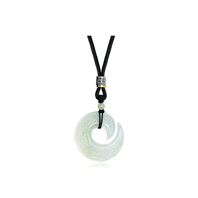 Tang Zhi Serpentine Jade Necklaces Unisex-0