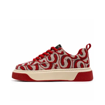 Budding Bear Slip Resistant Low Top Skateboard Shoes Men's