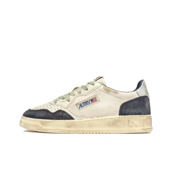 AUTRY Medalist Slip Resistant Low Top Skateboard Shoes Men's White Blue